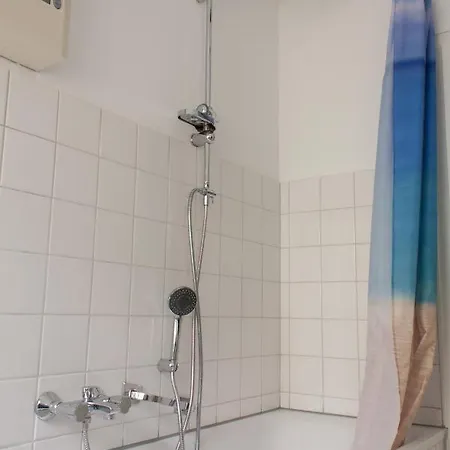 Bielefeld-altstadt:modernes Design Netflix &balkon Daire *