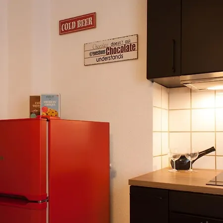 Bielefeld-altstadt:modernes Design Netflix &balkon Apartment